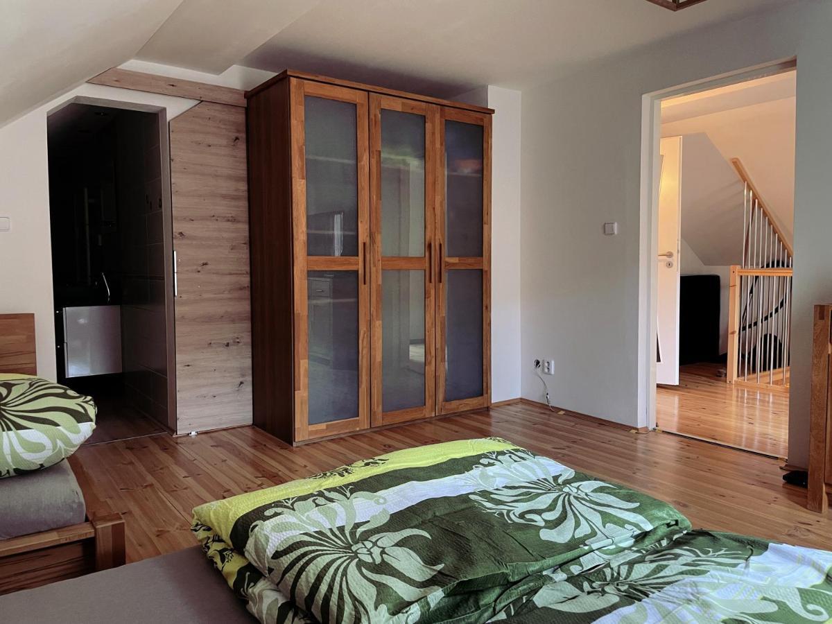 Apartman Nejdek Екстериор снимка